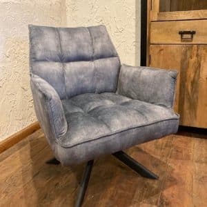 Draai fauteuil Dinand, velvet lichtblauw (SHOWMODEL)